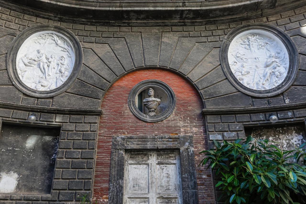 Double Room At Historical Palazzo Spinelli Naples Bilik gambar